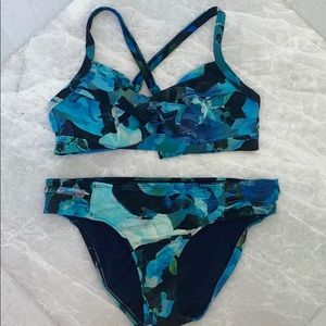 Athleta surf style swimsuit
